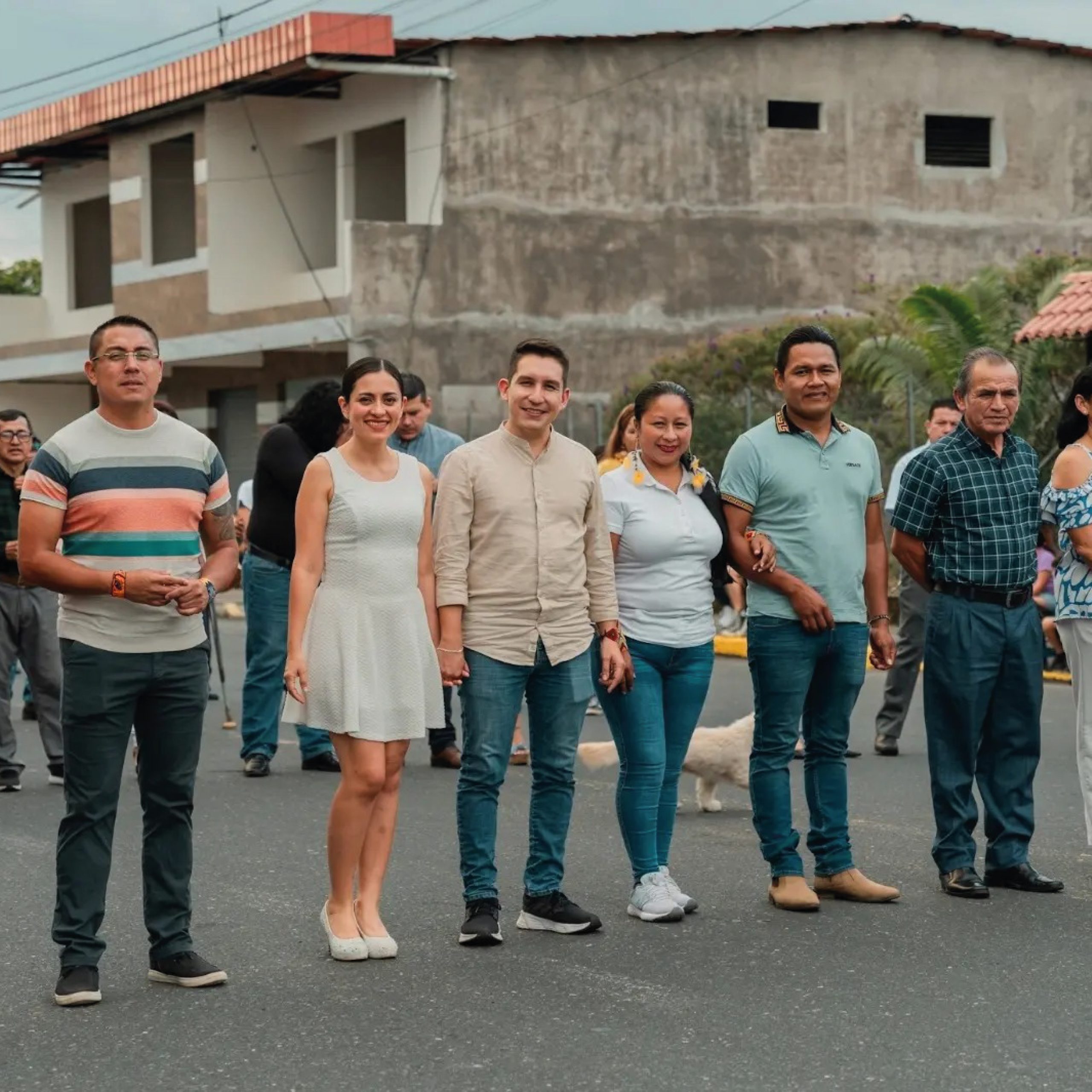 Participando en el Pregón por las fiestas de Shell, con ánimo!